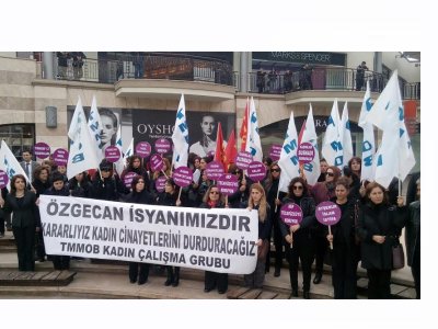 17 ŞUBAT 2015 TARİHİNDEİLİMİZDE KATLEDİLEN ÖZGECAN ASLAN İÇİN TMMOB KADIN ÇALIŞMA GURUBU TARAFINDAN DÜZENLENEN BASIN AÇIKLAMASINA TMMOB YÖNETİM KURULUNUN KADIN ÜYELERİKADIN ÇALIŞMA KOMİSYONU BAŞKANIVE ÜYELERİ KATILMIŞLARDI.ODAMIZI TEMSİLENDE TMMOB Y